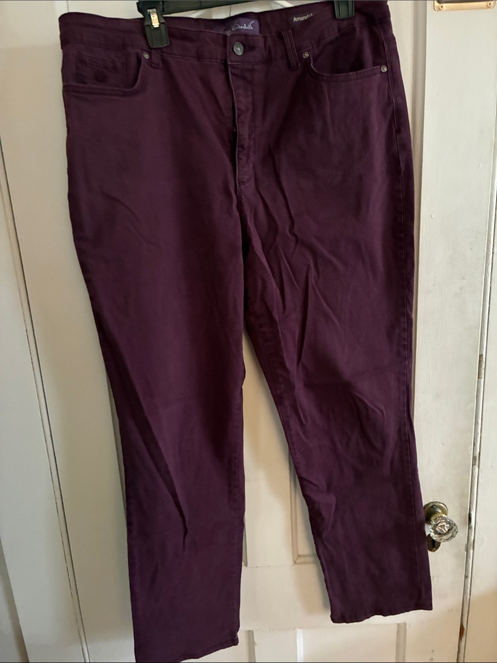 Gloria Vanderbilt Plum Straight-Leg Jeans